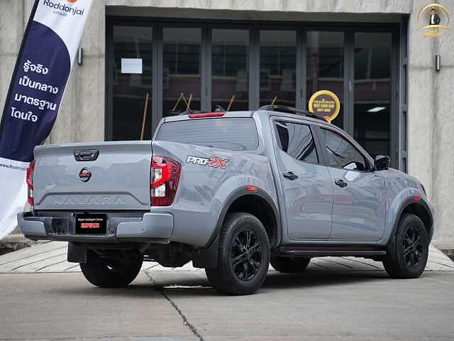Nissan Navara 2.3 Double cab 5ขฆ 8138