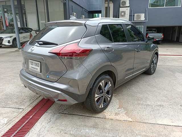 Nissan Kicks V